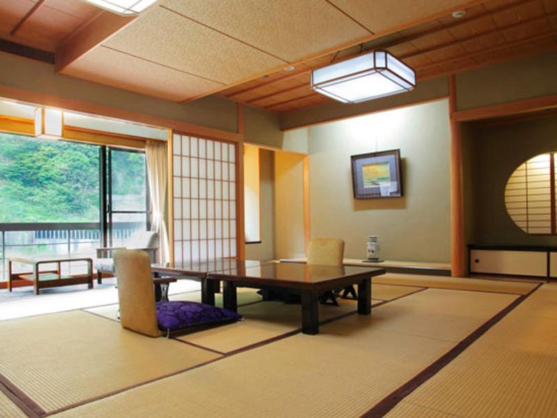 Hôtel Enraku à Kurobe Chambre photo