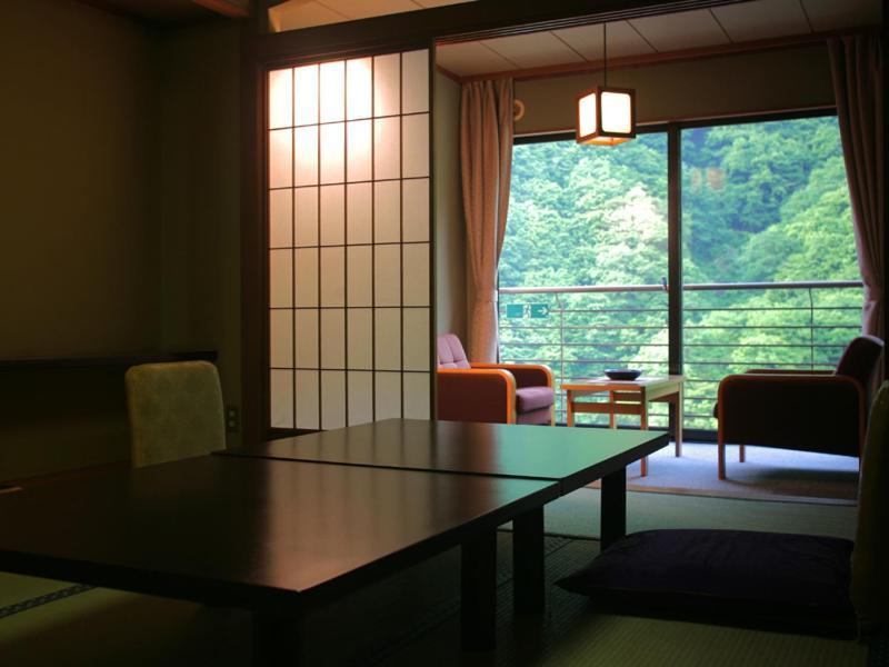 Hôtel Enraku à Kurobe Extérieur photo